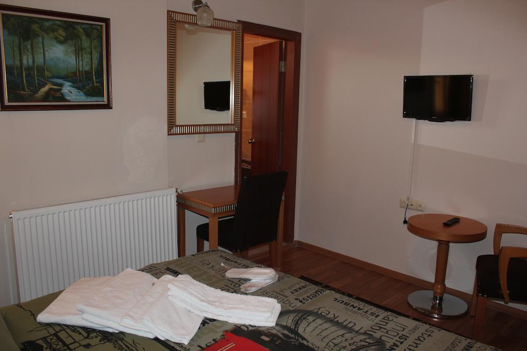Herton Hotel Istanboel Buitenkant foto
